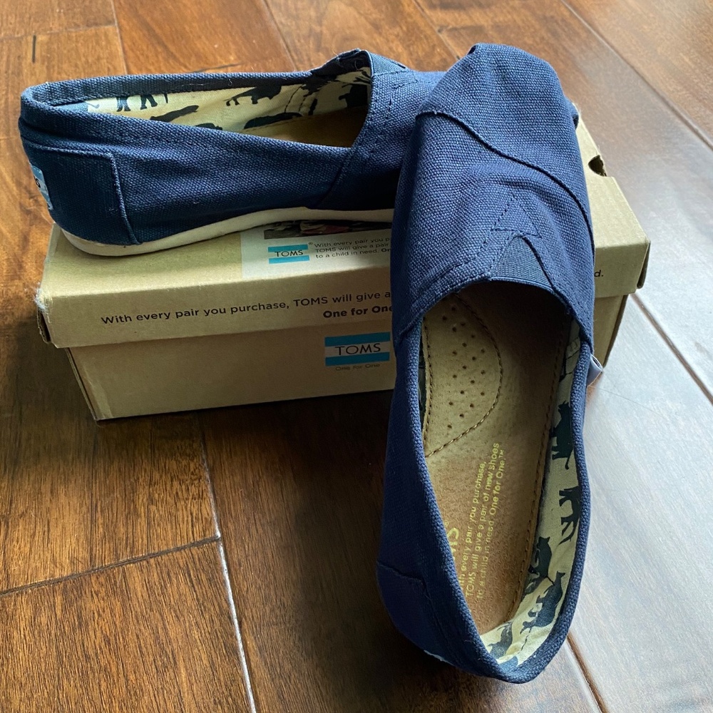 Toms Classic Canvas Slip-On Navy Size 7.5 - Picture 2 of 9